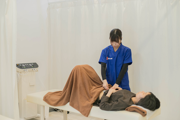 EMS施術の様子