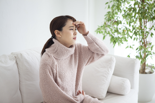 困る女性